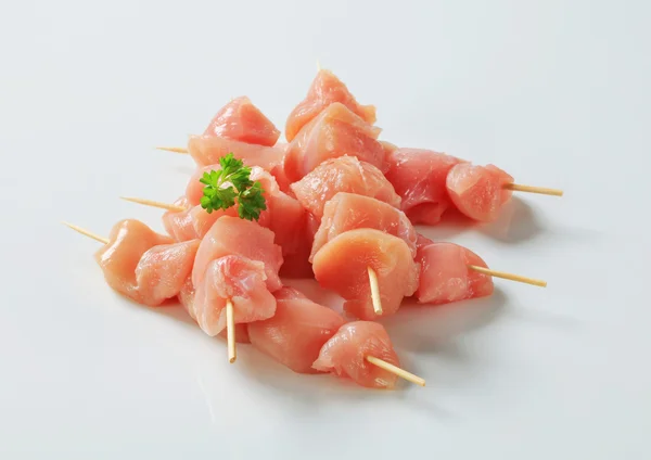 Brochettes de poulet frais — Photo