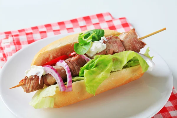 Pork kebab sandwich — Stock Photo, Image