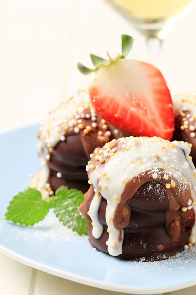 Chocolate teacakes — Stock Photo, Image