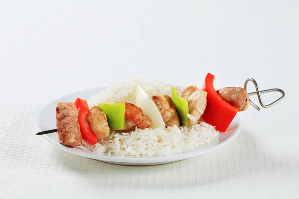 Shish kebab dengan nasi — Stok Foto
