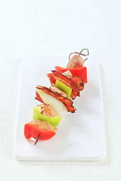 Pincho de carne y verduras — Foto de Stock