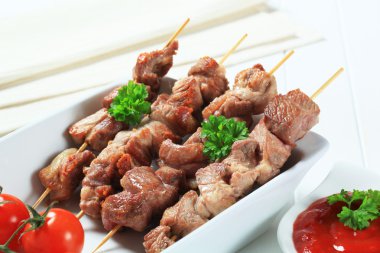 domuz eti şiş