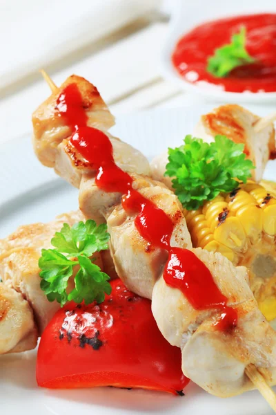 Chicken skewers — Stock Photo, Image