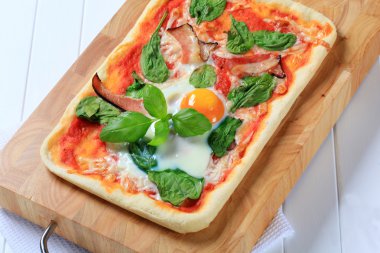 Pizza Alla Bismarck