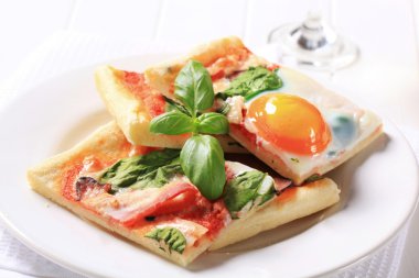 Pizza Alla Bismarck