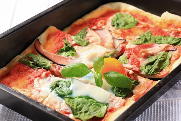 Pizza Alla Bismarck — Stock Photo, Image