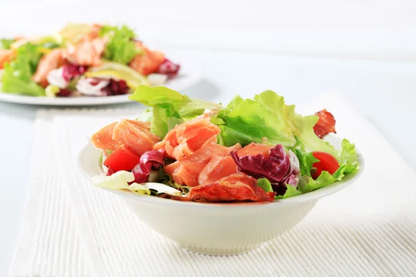 Salmon salad — Stock Photo, Image