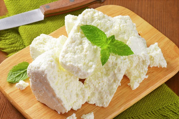 Εύθρυπτο λευκό τυρί — Φωτογραφία Αρχείου