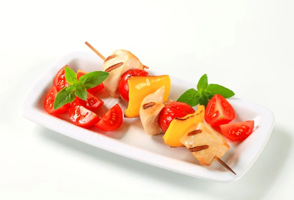 Grilled chicken skewer — Stock Photo, Image