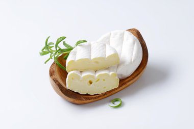 yumuşak olgunlaşmış peynir