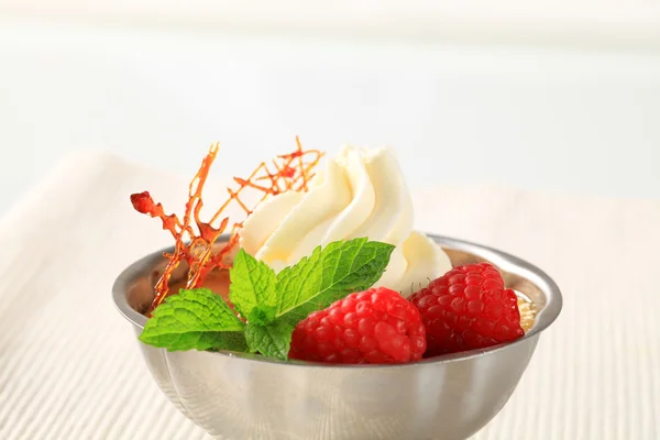 Dessert alla creme brulee — Foto Stock