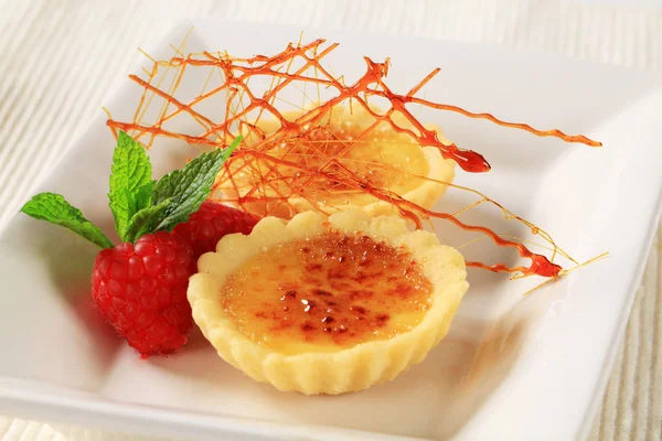 Tartaletas de crema brulee — Foto de Stock