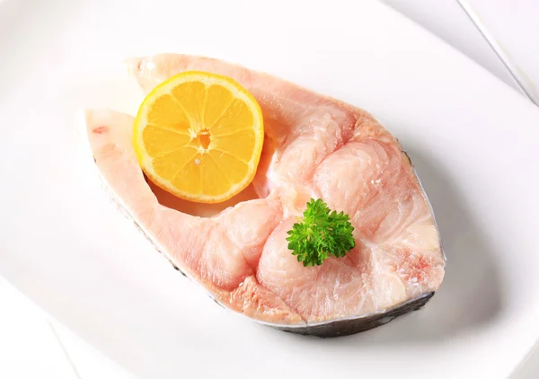 Frisches Fischsteak — Stockfoto