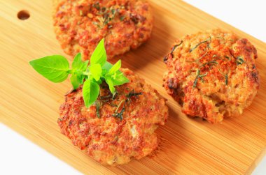 Fried vegetable burgers