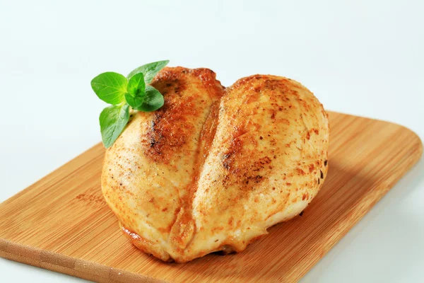 Garlic chicken breast — Stock Photo, Image