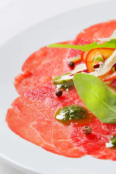 Carpaccio de carne de bovino — Fotografia de Stock