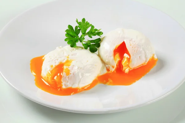 Two poached eggs — Stock Photo, Image