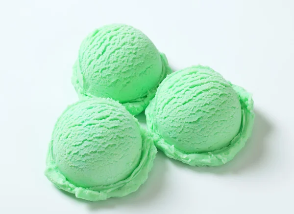 Scoops of green ice cream — Stock Photo, Image