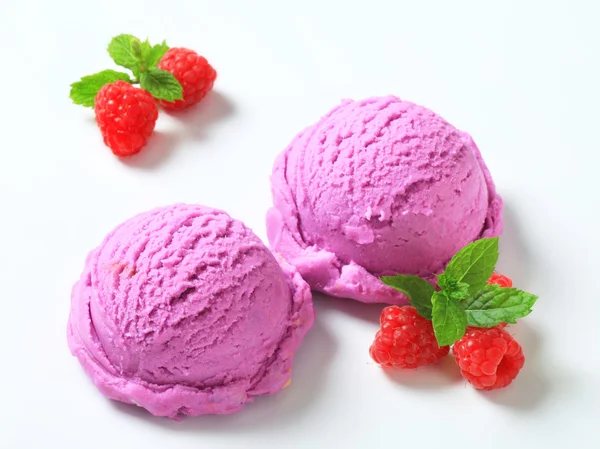 Berry fruit ice cream — Stock Photo, Image