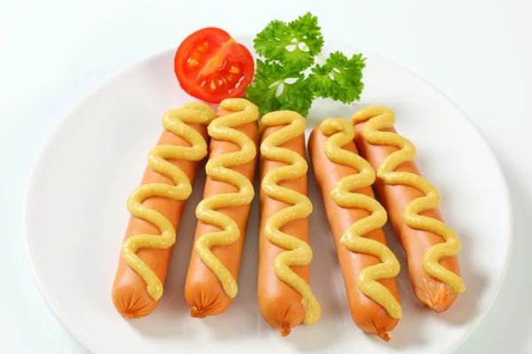 Frankfurters com mostarda — Fotografia de Stock