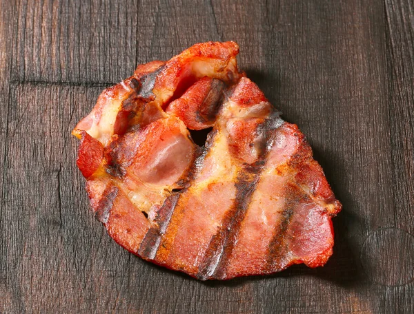 Dünn geschnittenes Schweinefleisch vom Grill — Stockfoto