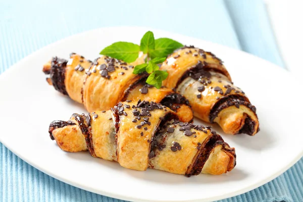 Chocolate chip crescent rolls — Stock Photo, Image