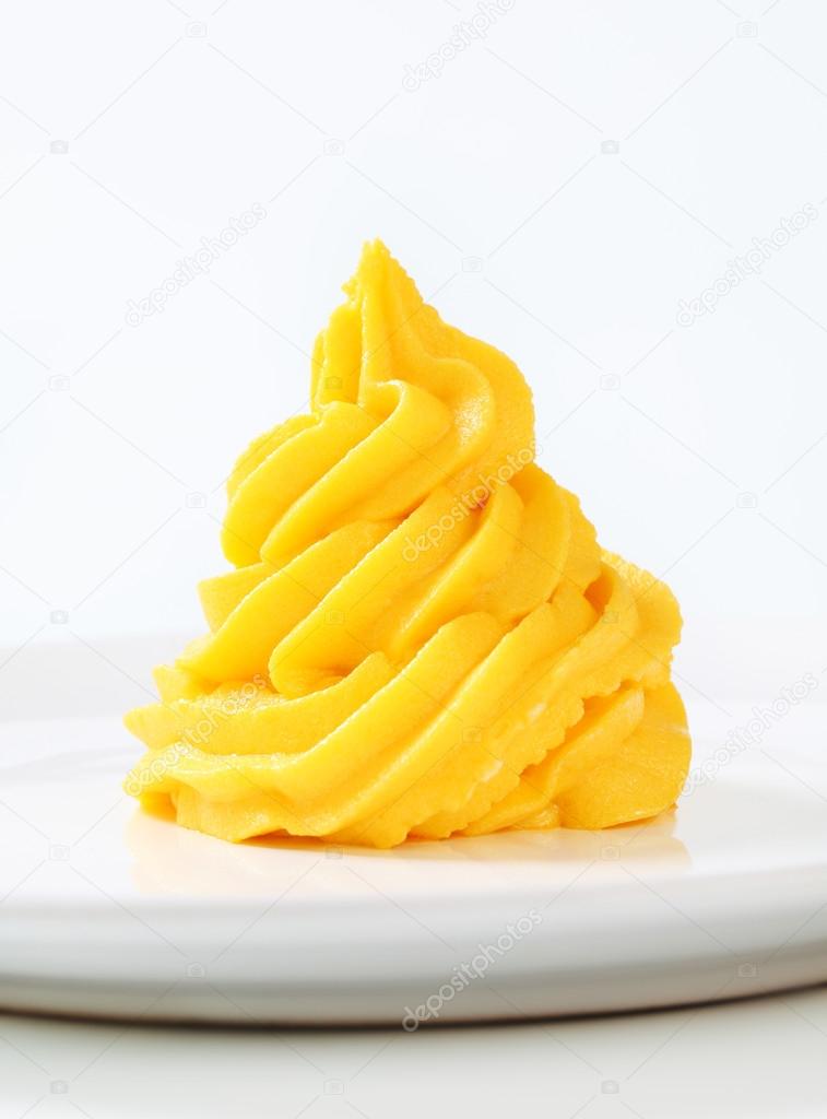 Swirl of yellow cream 