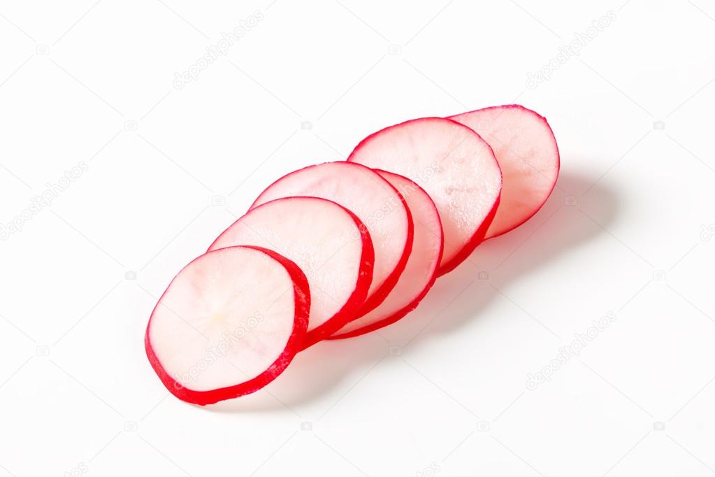 Thinly sliced radish 