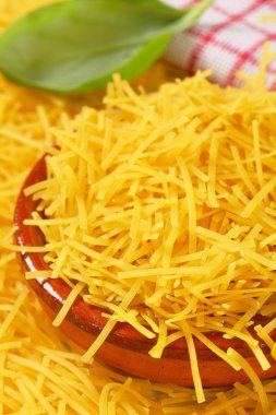 kurutulmuş yumurta noodles