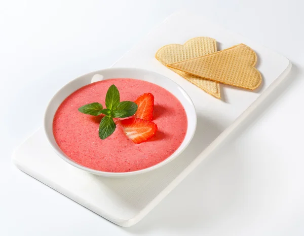 Cold strawberry soup — Stock Photo, Image