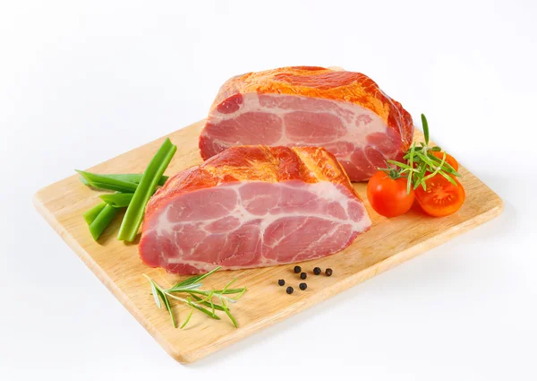 Pescoço de porco defumado — Fotografia de Stock