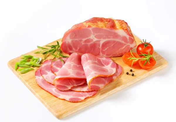 Geräucherter Schweinenacken — Stockfoto