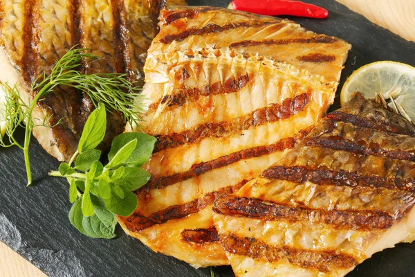 Grilled carp fillets — Stock Photo, Image