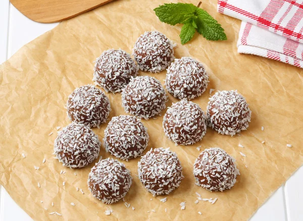 Čokoládové kokosové sněhové koule soubory cookie — Stock fotografie