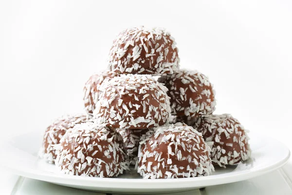 Boules de noix de coco au chocolat — Photo