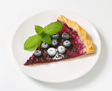 dilim böğürtlenli turta