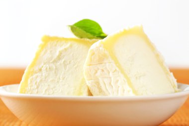 Yarıya Crottin de Chevre