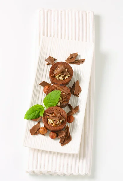 Mini gâteaux aux noisettes au chocolat — Photo