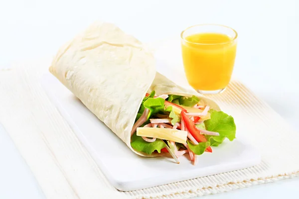 Ham and cheese salad wrap — Stock Photo, Image