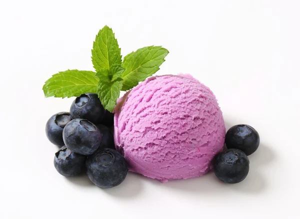 Blueberry ice cream — Stock Photo, Image