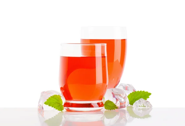 Verres de boissons aromatisées aux fruits — Photo