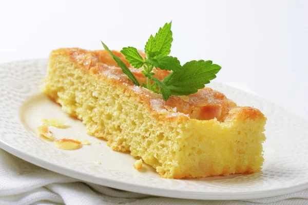 Pastel de esponja de almendra —  Fotos de Stock