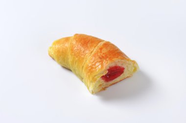 reçel dolu tereyağı kruvasan