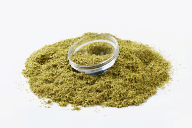 Kurutulmuş mercanköşk yaprakları