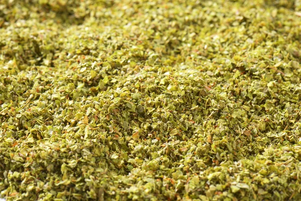 Kurutulmuş mercanköşk yaprakları