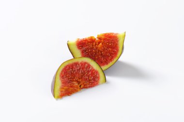 Taze incir dilimleri