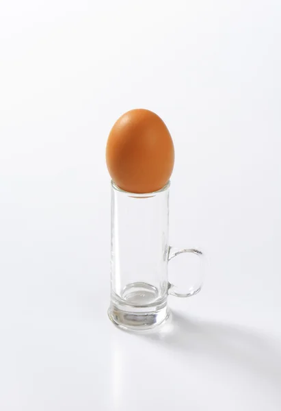 Egg on mug — Stock Photo, Image