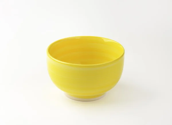 Желтая чаша — стоковое фото