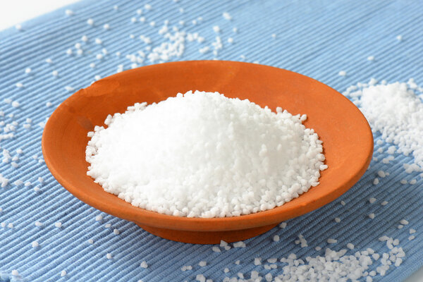 Грубая зернистая соль
