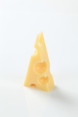 Emmentaler peynir parçası
